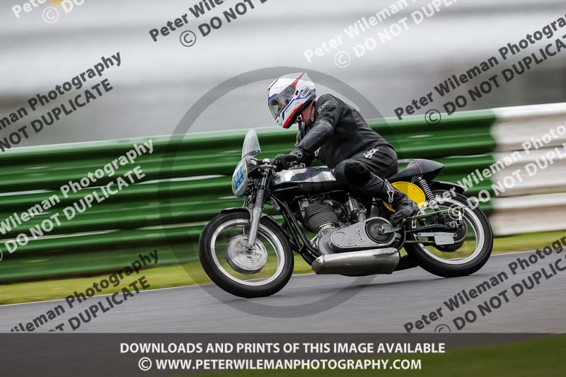 Vintage motorcycle club;eventdigitalimages;mallory park;mallory park trackday photographs;no limits trackdays;peter wileman photography;trackday digital images;trackday photos;vmcc festival 1000 bikes photographs